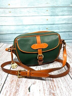 🦆 DOONEY & BOURKE OVERLAND AWL FIR GREEN PEBBLE CROSSBODY WITH BRITISH TAN TRIM